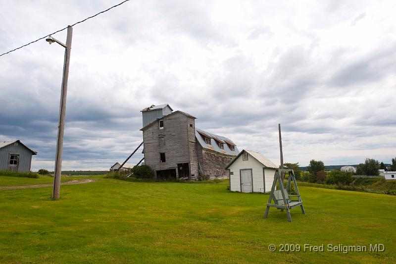 20090829_184324 D3.jpg - Lake St Jean Region